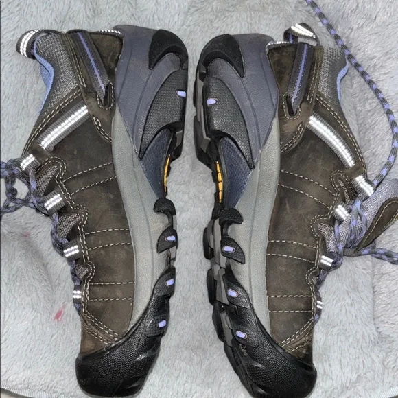 Keen Waterproof Hiking Shoes women’s size 8 - Picture 7 of 9